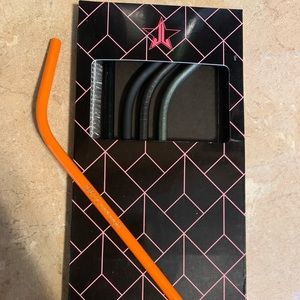 Jeffree Star Black Straw Set